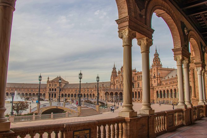 Monumental Economic Tour With Booking Fee Seville - Booking Information