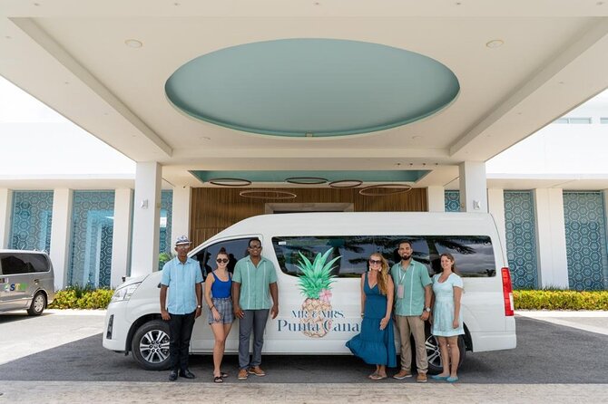 Mr&Mrs Punta Cana Private Roundtrip Transfer Airport-Hotel - Group Size and Capacity