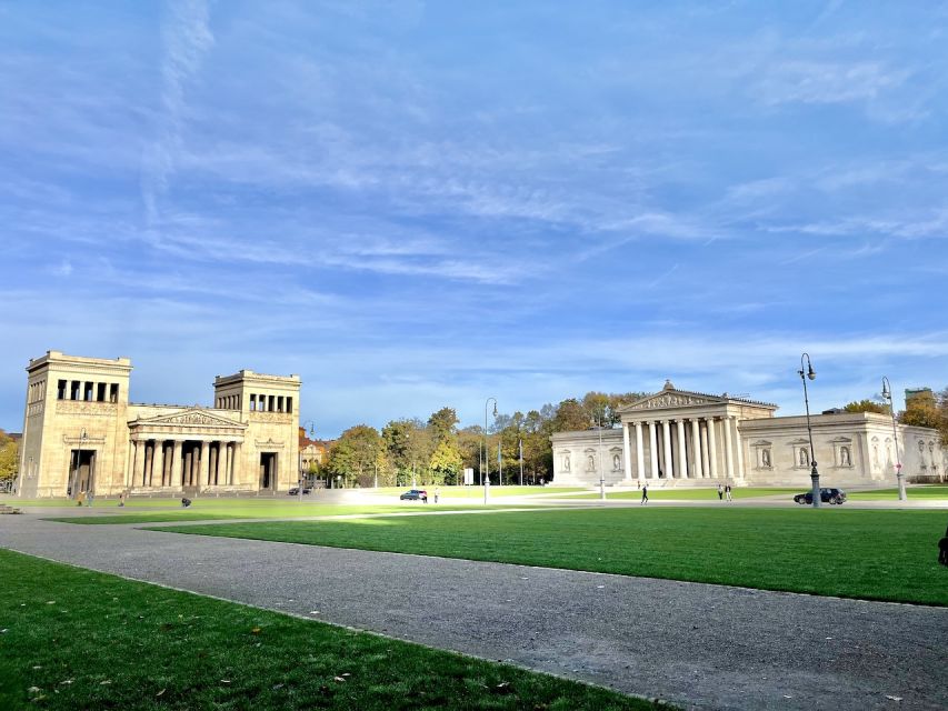 Munich: Private Half-Day Guided Walking Tour - Admire Iconic Landmarks