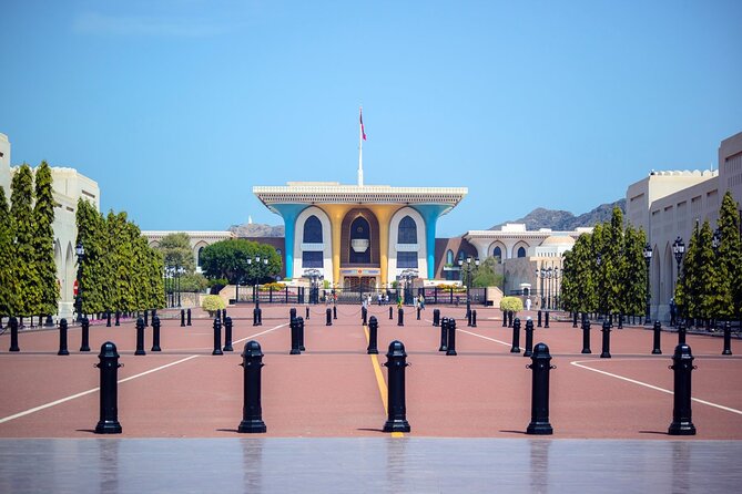 Muscat Half Day City Tour With Visit to Sultan Qaboos Grand Mosque - Ministries Quarter and Muttrah Corniche