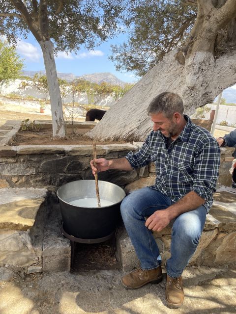 Naxos: Cheese and Wine Private Food Tour - Language and Group Size