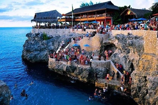 Negril Beach, Shopping, and Sunset at Ricks Café From Negril - Transportation and Accessibility