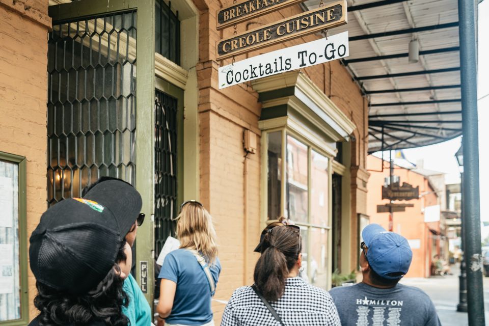 New Orleans: French Quarter Food Tour With a Local - Visiting the French Market