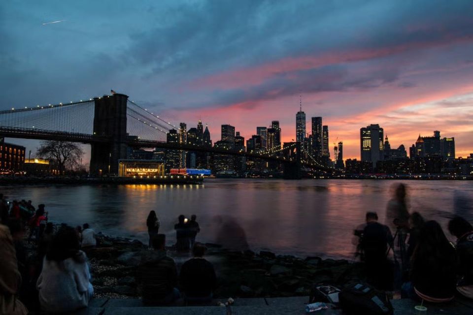 New York City: Brooklyn Bridge and Dumbo Walking Tour - Tour Highlights