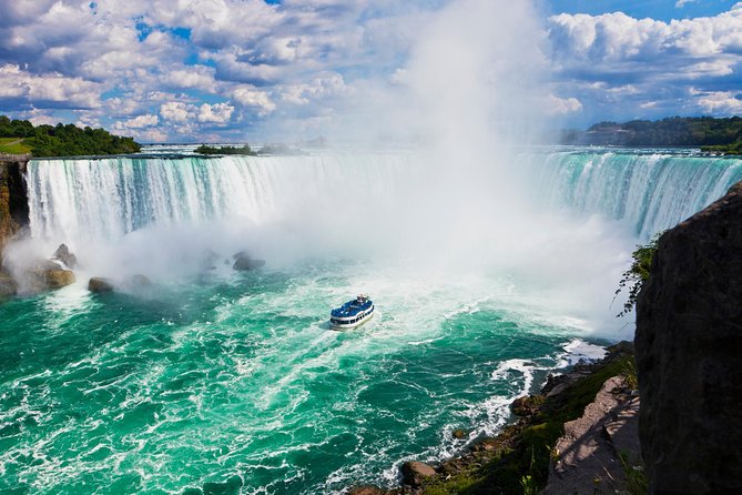 Niagara Falls Canadian Side Tour and Maid of the Mist Boat Ride Option - Customer Feedback and Ratings