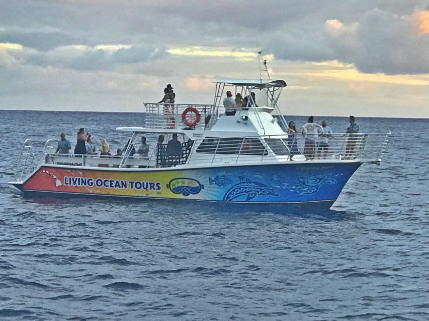 Oahu: Waikiki BYOB Sunset Cruise - Meeting Point and Arrival