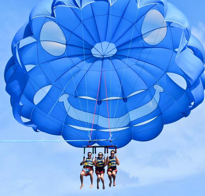 Oahu: Waikiki Parasailing - Safety and Requirements