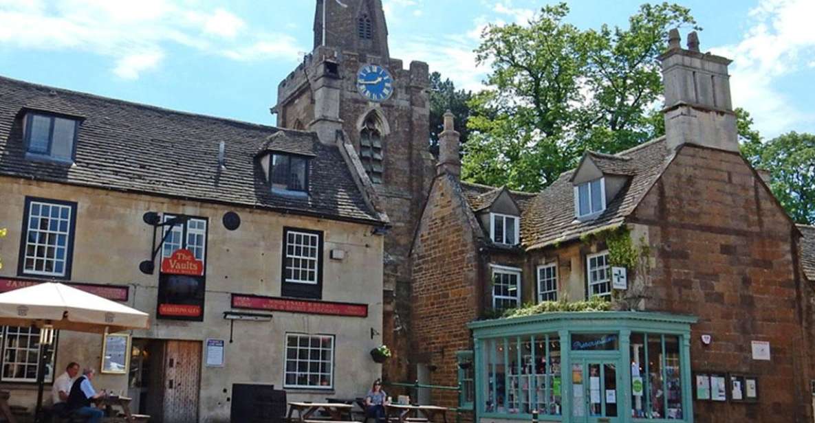 Oakham/Uppingham: Quirky Self-Guided Heritage Walks - Explore Oakhams Highlights