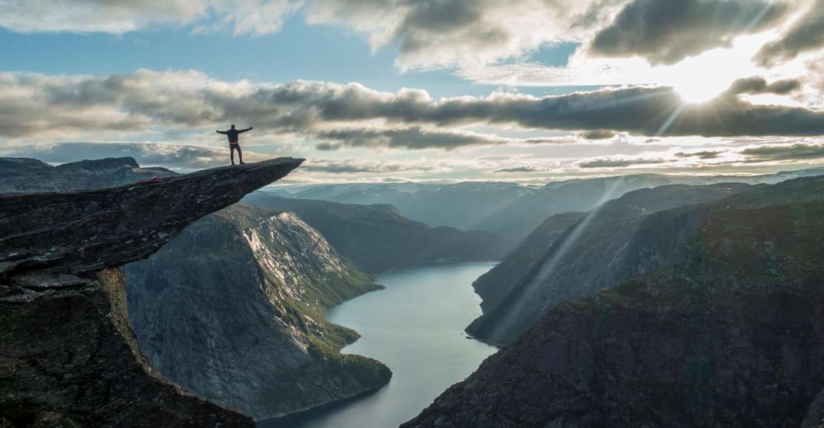 Odda: Trolltunga Via Ferrata, Sunset and Sunrise - Amenities