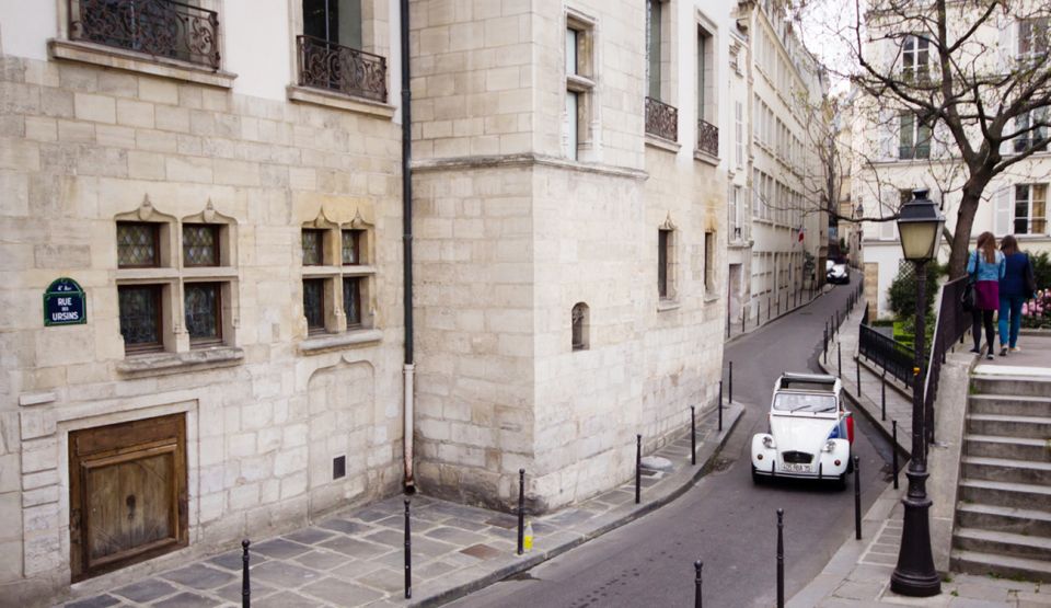 Off-the-Beaten Track in Paris: 2-Hour Vintage 2CV Tour - Exploring Off-Beat Neighborhoods