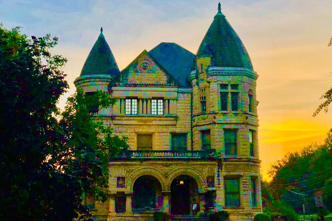 Old Louisville Ghost Tour as Recommended by The New York Times @ 4th and Ormsby - Gilded Age Architecture