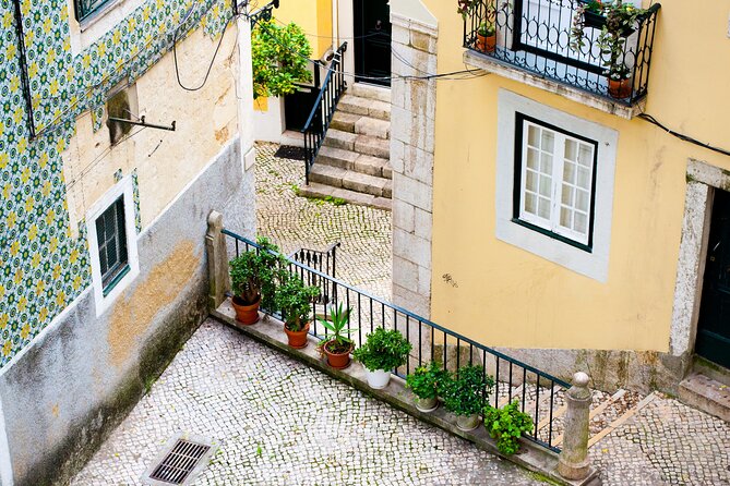 Old Town Lisbon Photography Tour - Booking Information