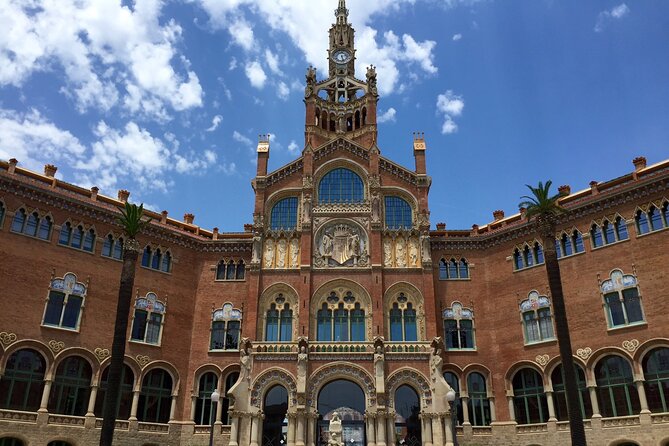 Online Experience: Zoom Around Panoramic Barcelona - Time Zones and Group Size