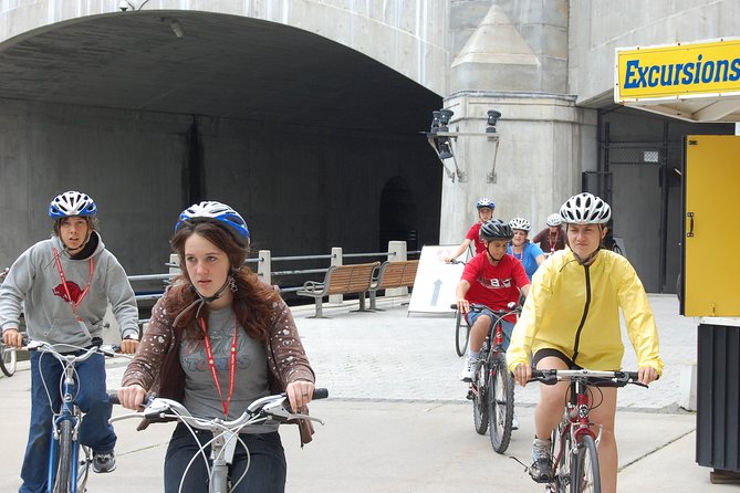 Ottawa Landmarks - Bicycle and Gear Provided