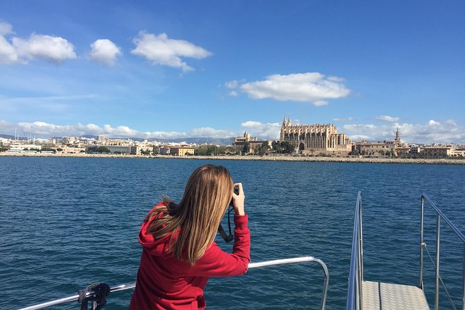 Palma De Mallorca Bay Boat Trip - Accessibility and Additional Information