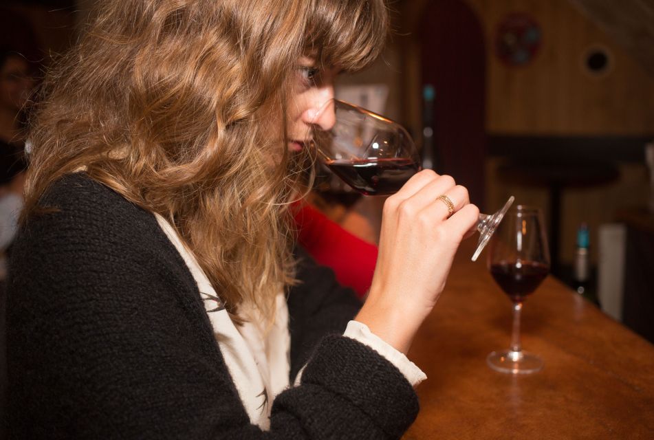 Paris: Caves Du Louvre Wine Experience in Parisian Cellar - Understanding the French Winemaking Process