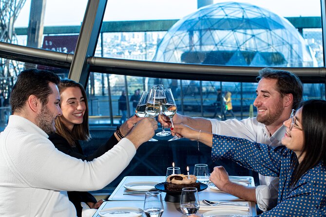 Paris Early Lunch at Eiffel Towers Madame Brasserie Restaurant - Navigating Security and Transportation Considerations