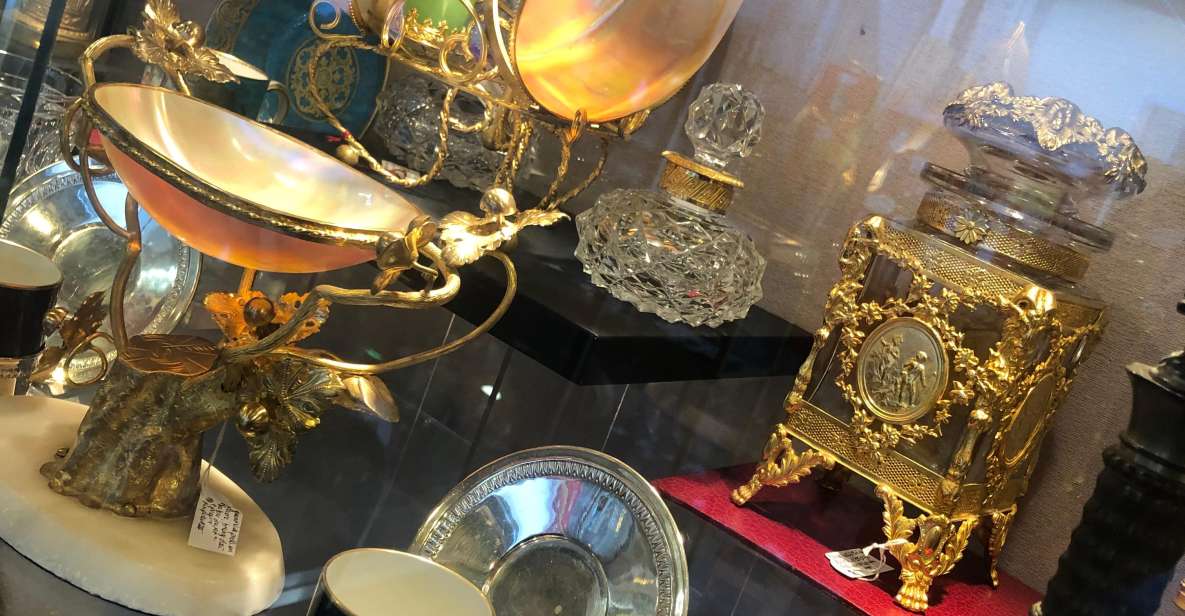 Paris Flea Market.Private Guide (Ex Antiques Dealer) - Exploring the Markets Diverse Offerings