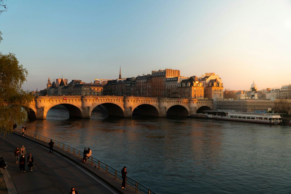 Paris: Île De La Cité Walking Tour and Paris Birthplace - Birthplace of Paris