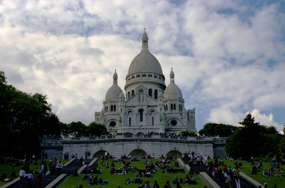 Paris: Montmartre Private Guided Walking Tour - Panoramic Views of Paris