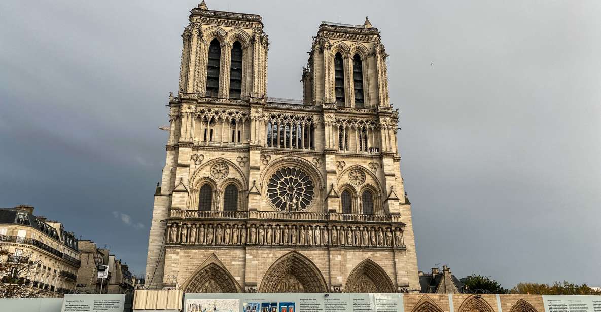 Paris: Notre Dame Outdoor Walking Tour With Crypt Entry - Devastation of the Fire