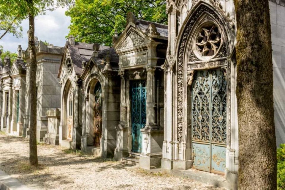 Paris: Pere-Lachaise Cemetery Self-Guided Audio Tour - Iconic Figures Interred