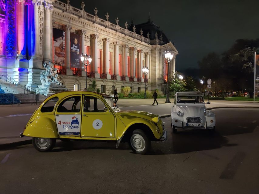 Paris: Private Christmas Lights Tour in Citroën 2CV 2h - Comfortable and Warm Ride