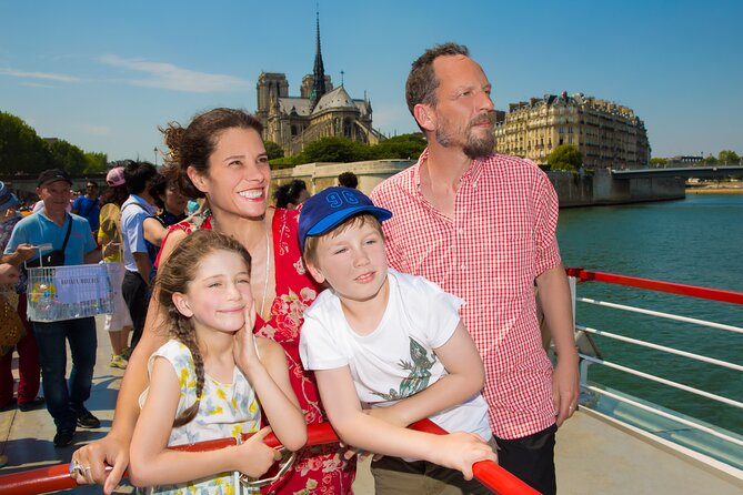 Paris Sightseeing Cruise With Champagne by Bateaux Mouches - Cruise Inclusions and Accessibility