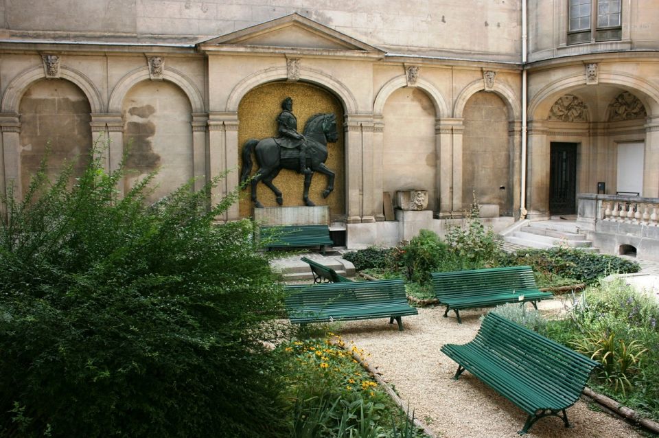 Paris: The Marais Walking Tour - Tour Highlights