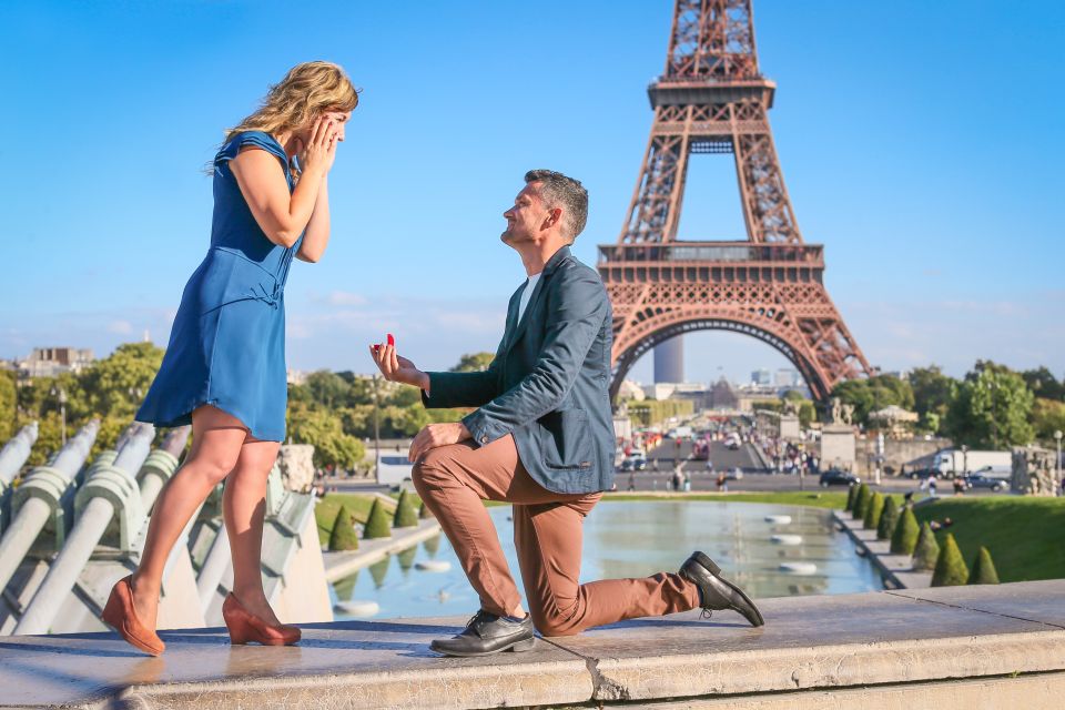 Parisian Proposal Perfection. Photography/Reels & Planning - Professional Photographer Expertise