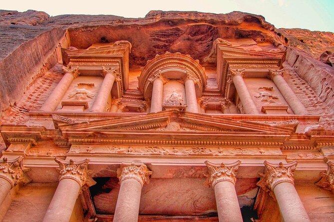 Petra 1-Day Tour From Tel Aviv With FREE Authentic Lunch - Travel Requirements and Recommendations