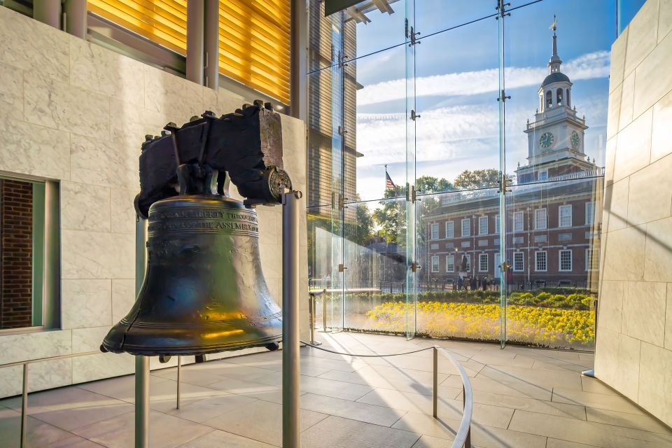 Philadelphia: Small Group Tour W/ Liberty Bell & Cheesesteak - Iconic Landmark Visits