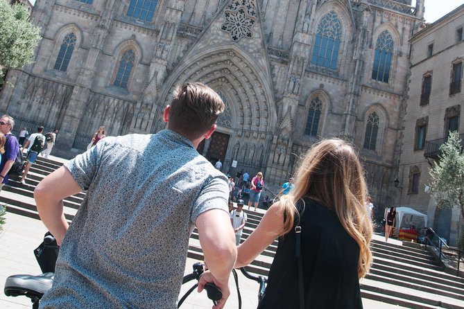 Picassos Barcelona on Electric Bike Small Group Tour - Tour Duration and Group Size