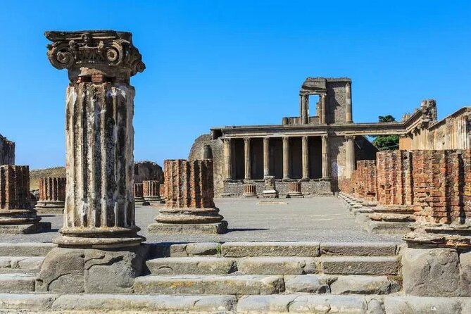 Pompei Three Hours With an Expert Guide - Visiting the Ruins