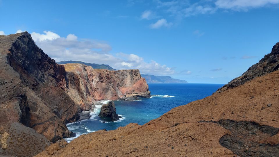 Ponta São Lourenço: Private Guided Walk PR8 - Volcanic Rock Formations