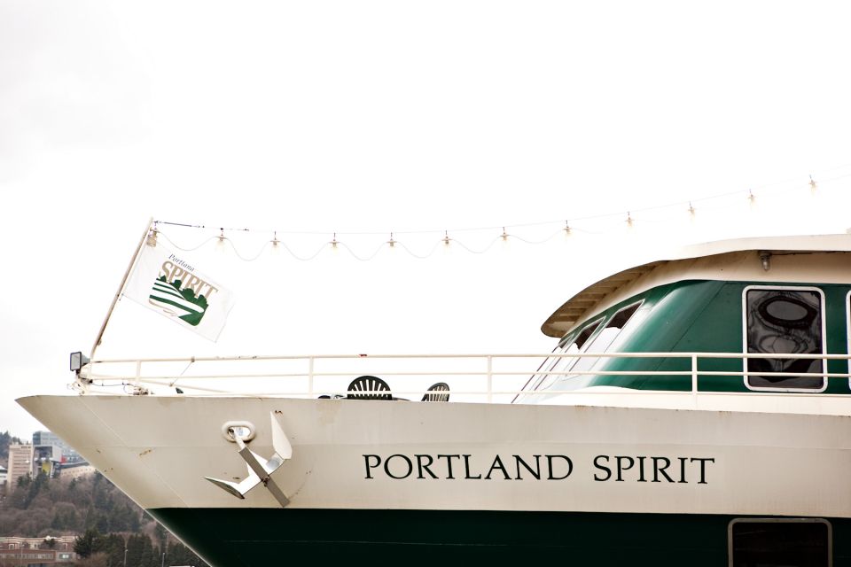 Portland: 2-hour Lunch Cruise on the Willamette River - Lunch and Dining Experience