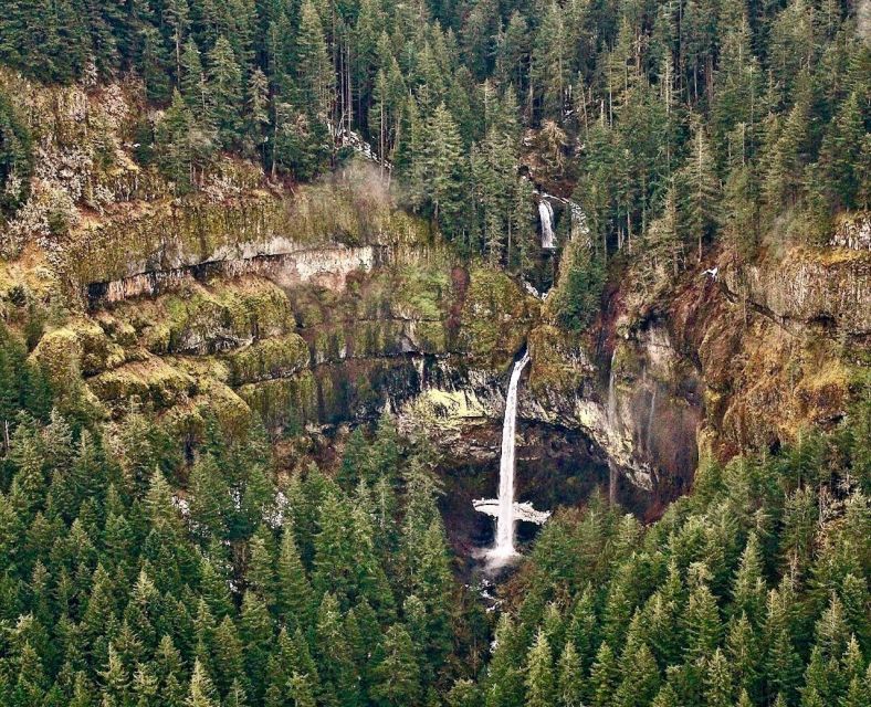 Portland: Multnomah Falls Scenic Air Tour - Highlights