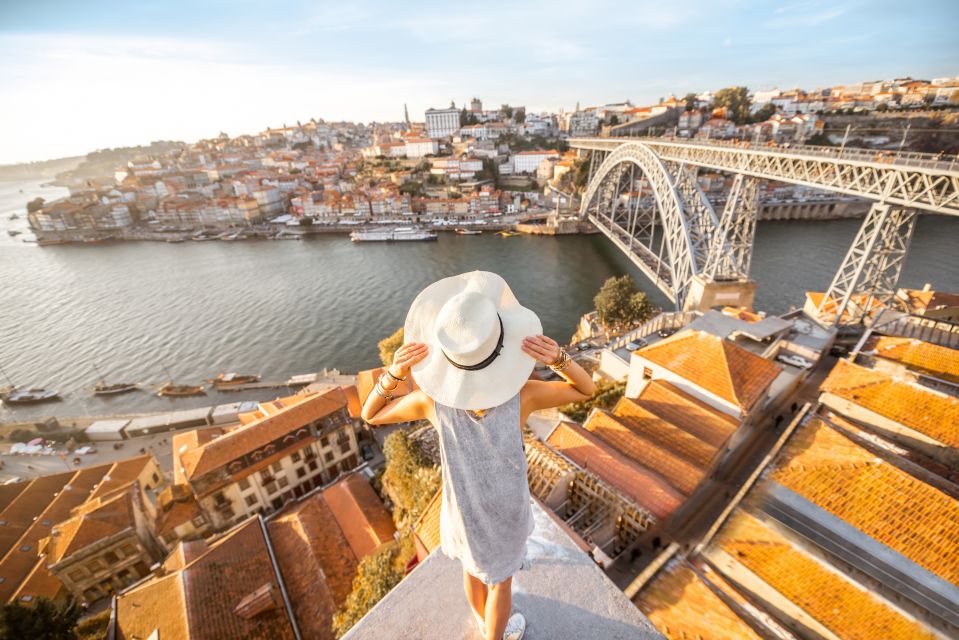 Porto City Full-Day Tour With Wine Tasting - São Bento Station Tour