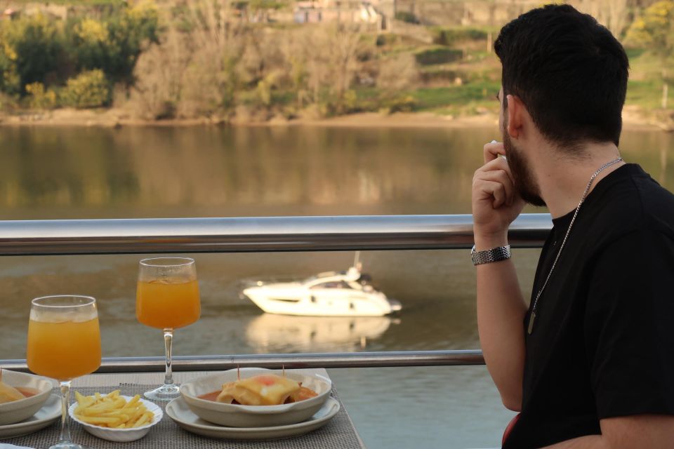 Porto: Francesinha Experience With Yacht Trip - Crestuma Lever Lunch