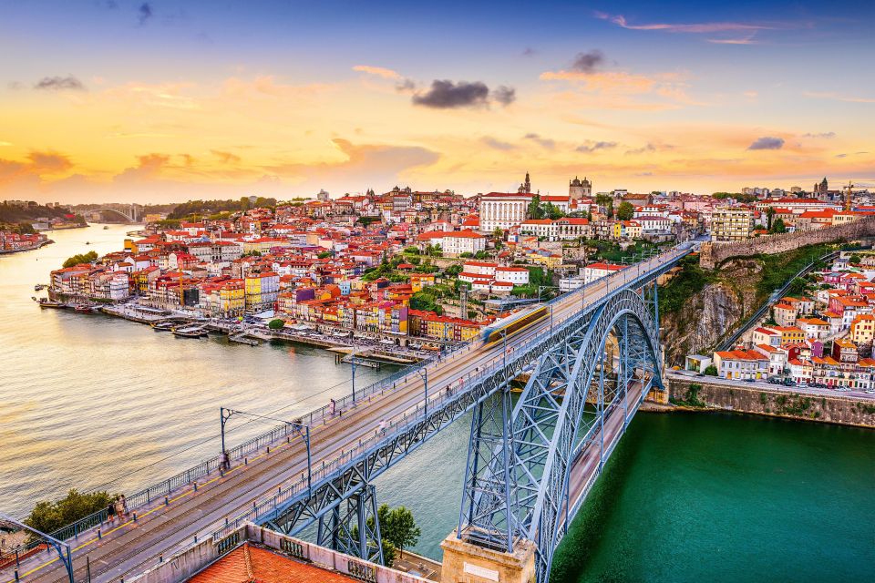 PORTO - LISBON Shuttle/Sightseeing - Comfortable Van Features