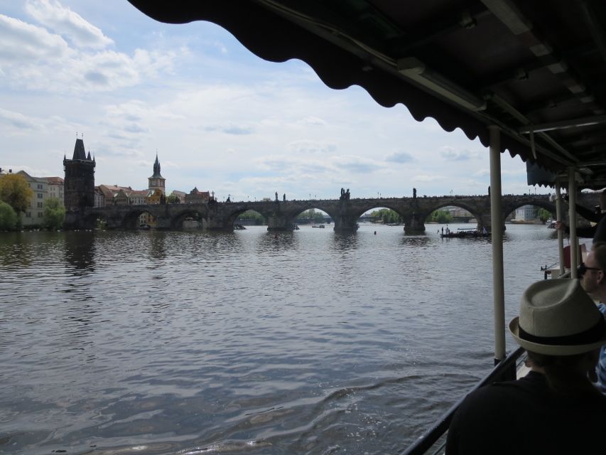 Prague: 2-Hour Lunch Cruise on the Vltava River - Meeting Point