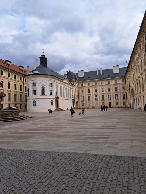 Prague Castle and Interiors, With Entrance - Prague Castle Complex Features