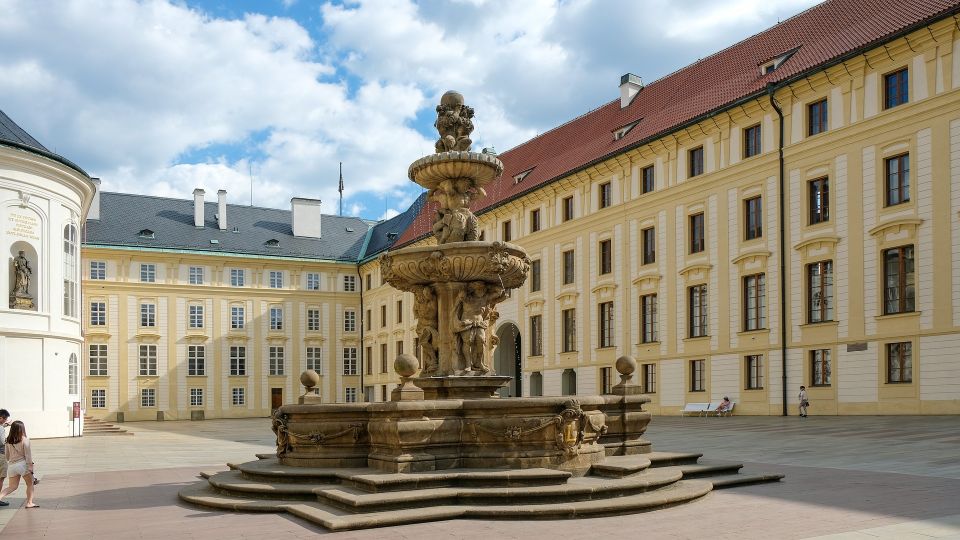 Prague Castle Tour With Tickets - Tour Details