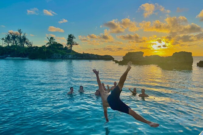 Private Bermuda Sunset Cruise and Swim Tour - Onboard Amenities and Facilities