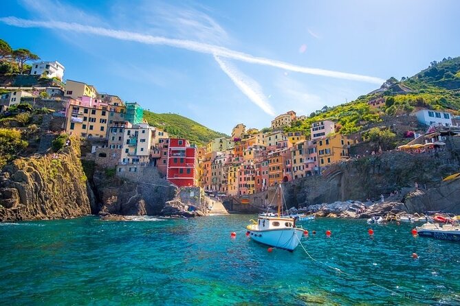 Private Boat Tour Along the Cinque Terre - Meeting and Logistics