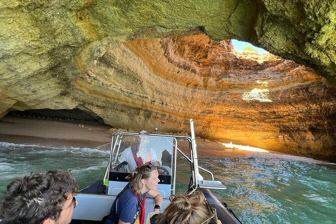 Private Boat Tour Through the Benagil Caves - Meeting Point and Accessibility