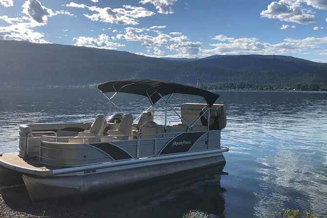 Private Boat Tour With Lunch Stop - Lakefront Sights and Activities