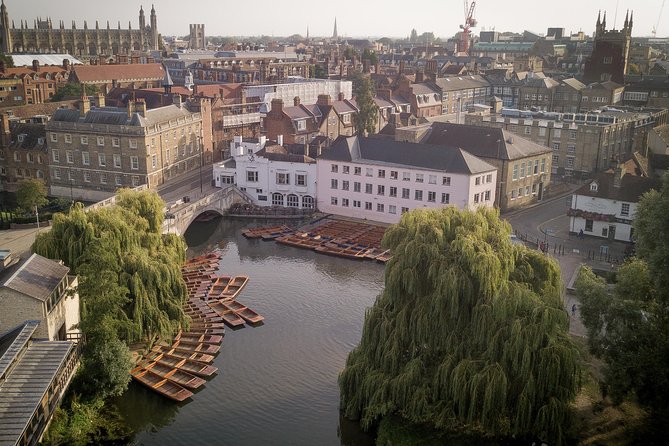 Private | Cambridge Uni Walking Tour & Punting Tour Led By Alumni - Meeting and Pickup