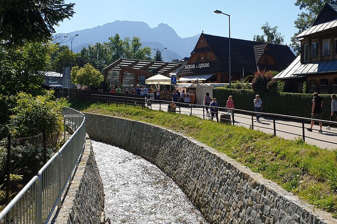 Private Day Tour to Zakopane and Tatra Mountains From Krakow - Exploring Chochołołów Village