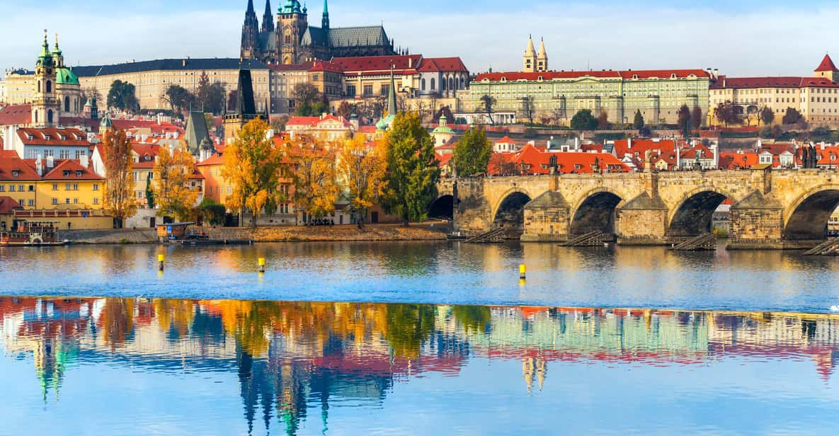 Private Day Trip From Vienna to Prague and Back, in English - Vehicle and Accessibility